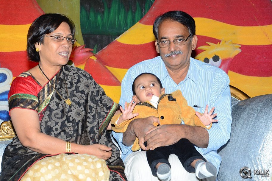 Ajay-Son-Dheeran-1st-Birthday-Celebrations-2014